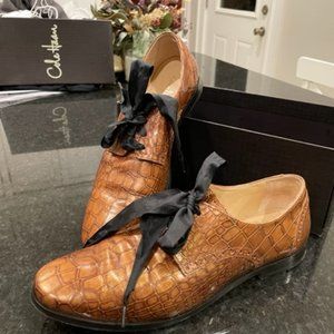 Cole Haan shoes, with lace. Leather and leather sole